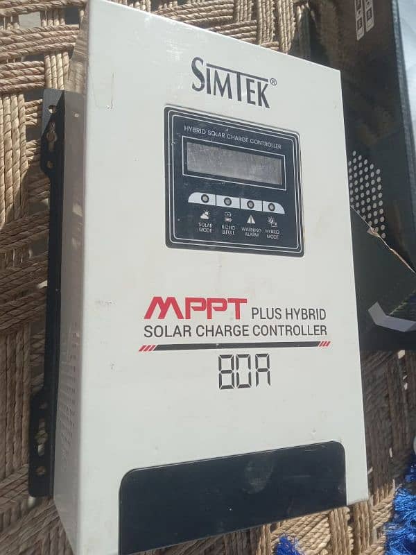 MPPT Solar Charge Controller 80 Ampere 1