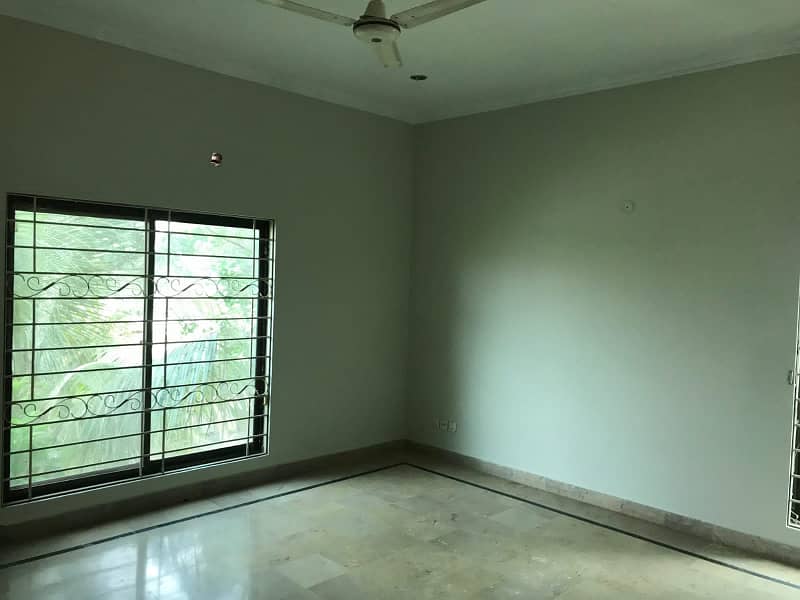 Upper portion for Rent 3