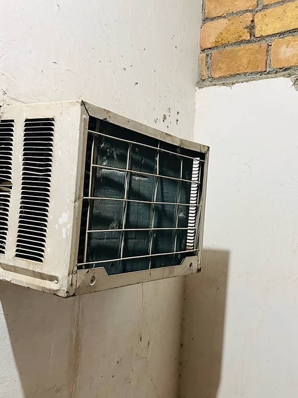 general ac good condition with original gas 0