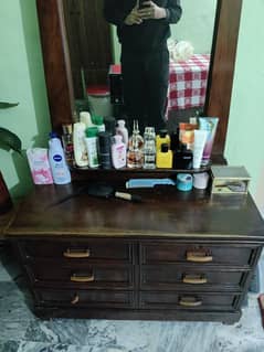 Dressing table