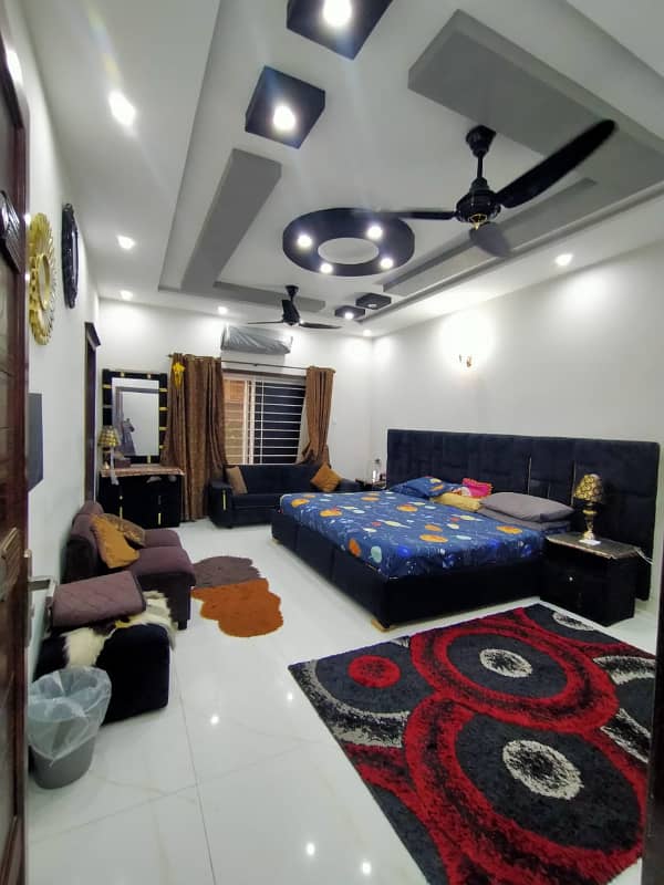 GULBERG 12 MARLA FURNISH PORTION FOR RENT 21