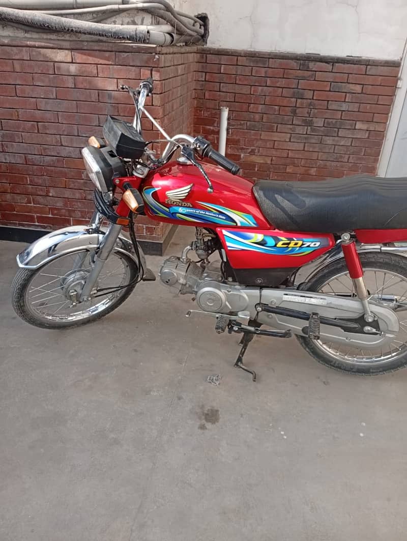 Honda CD 70 2023 3