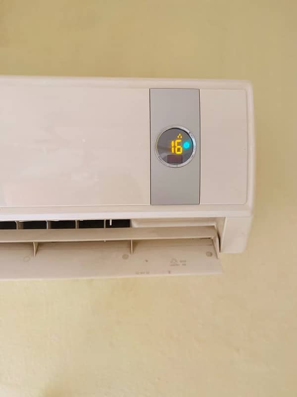 GREE 1.5 TON SPLIT AC NON-INVERTER 1