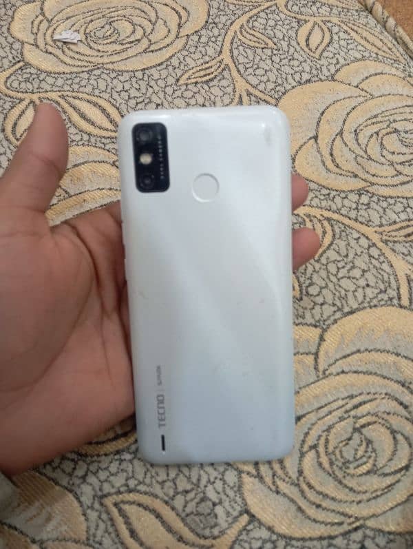 tecno spark 6 Go 0