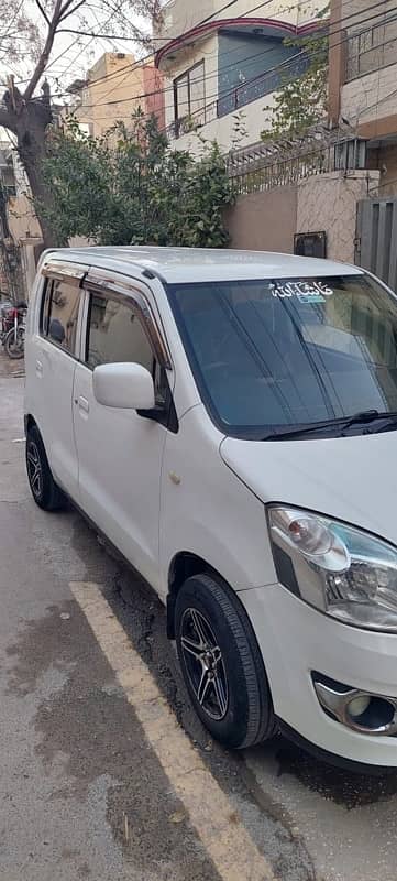 Suzuki Wagon R 2019 1