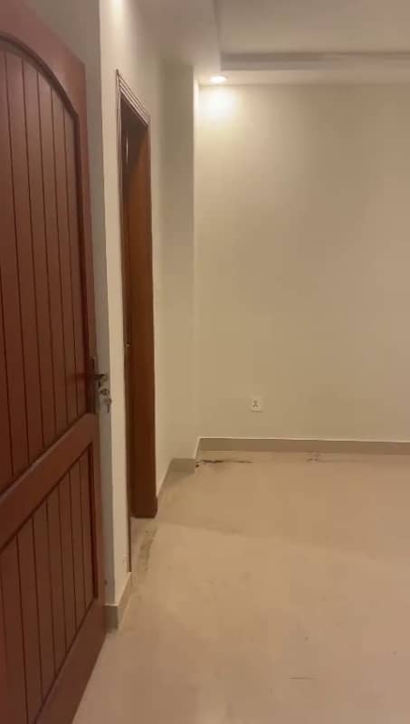 2 Bed Flat in Chinar Height 3rd Floor 1