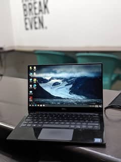 Dell XPS 13 9370 | i5-8th Gen | 8/256GB | 13" UHD Bezel-less Screen