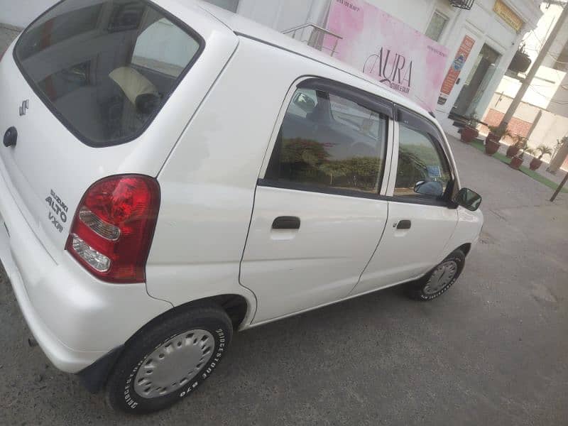 Suzuki Alto 2011 8