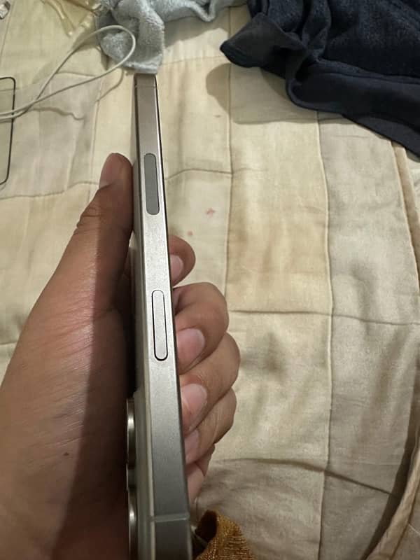 iphone 15 pro max ip 15 4