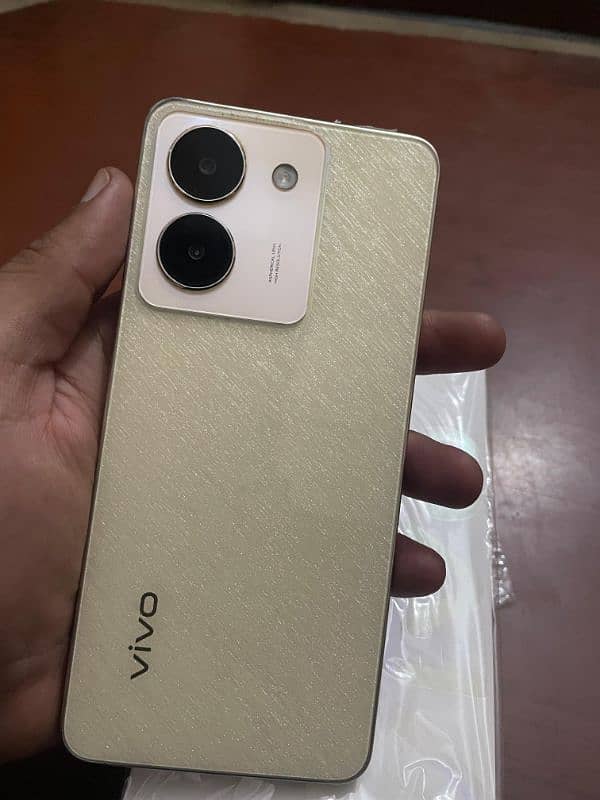 VIVO Y36 ( 8/256 ) with Box And Orignal Charger & Cable 1