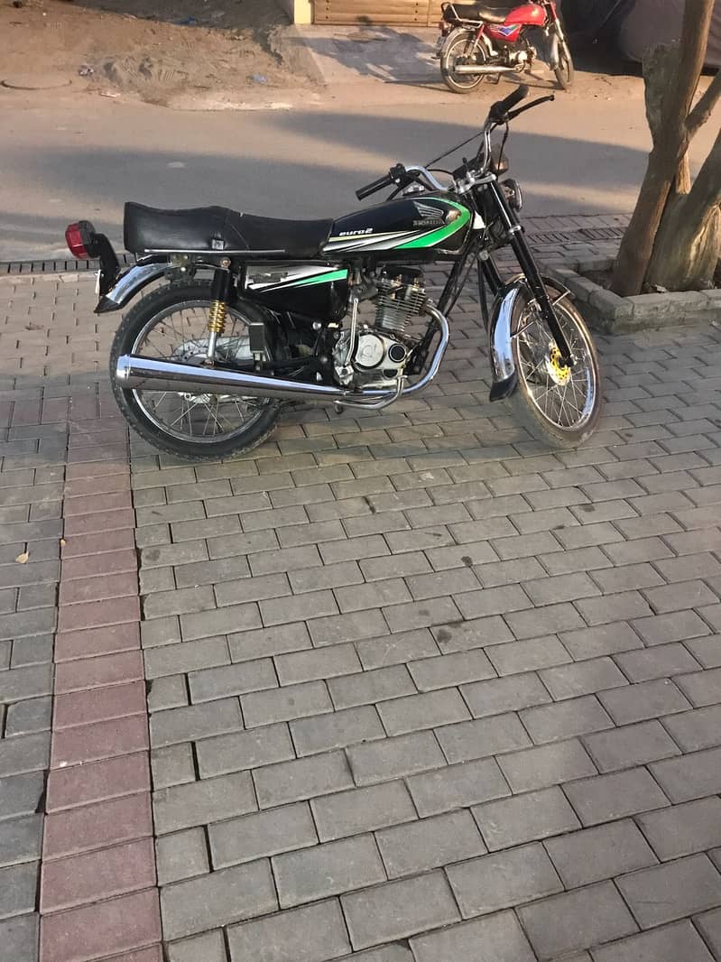 Honda 125 total genuine tyar  karwaya ha 0