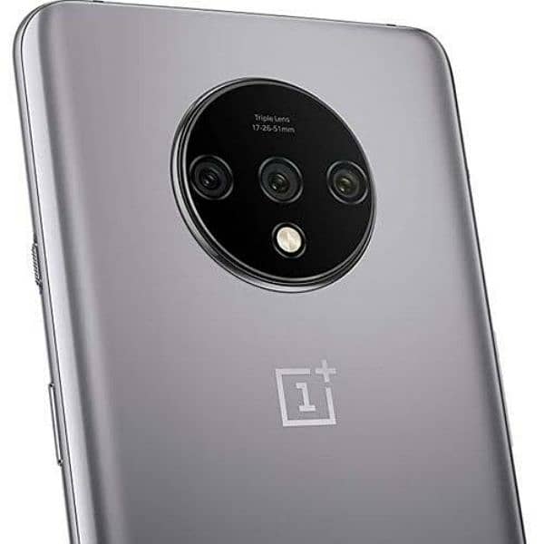 Oneplus 7T, Pta approved, overall good comes within charger 1