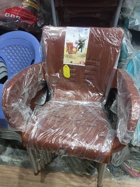 Plastic Chairs Table And Chairs Plastic Boss Chair ChairsO3321O4O2O8 2