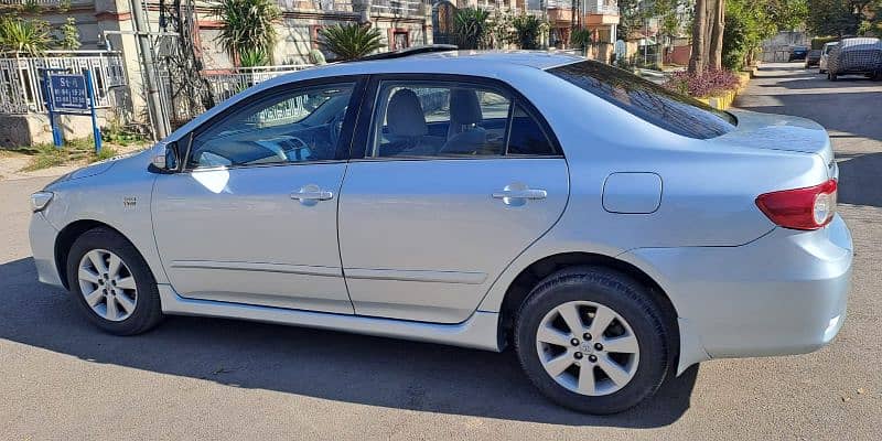 Toyota Corolla Altis 2013 SR full option 3