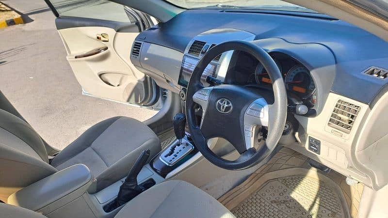 Toyota Corolla Altis 2013 SR full option 14