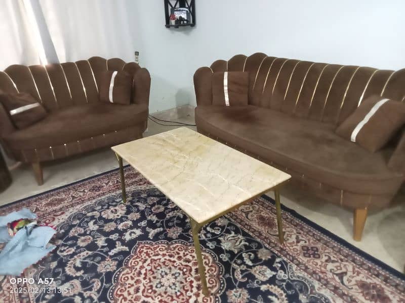 7 seater sofa and marble top table 3