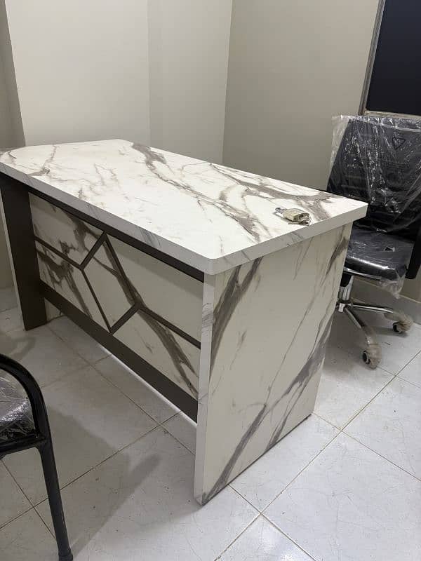 Office furniture for sell 3