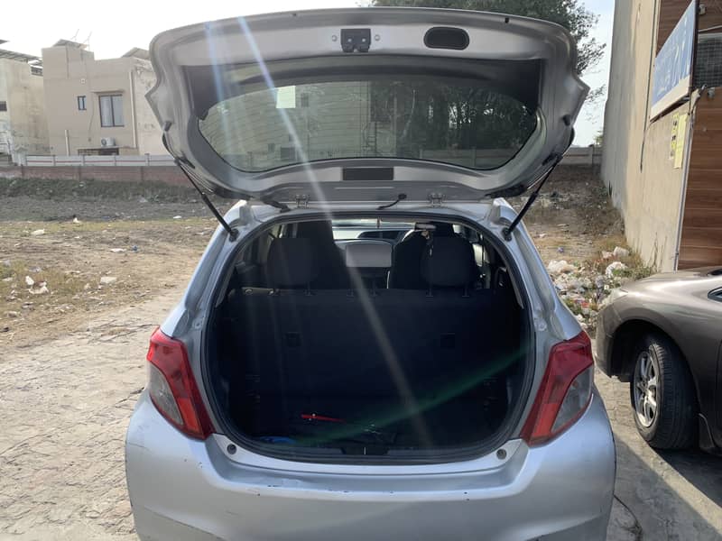 Toyota Vitz 2016 1