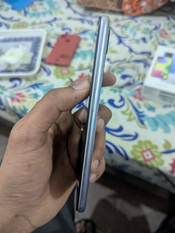 Redmi 10A single hand use 9/10 condition 4