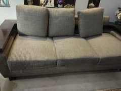 7 seater soofa set with 2 chairs