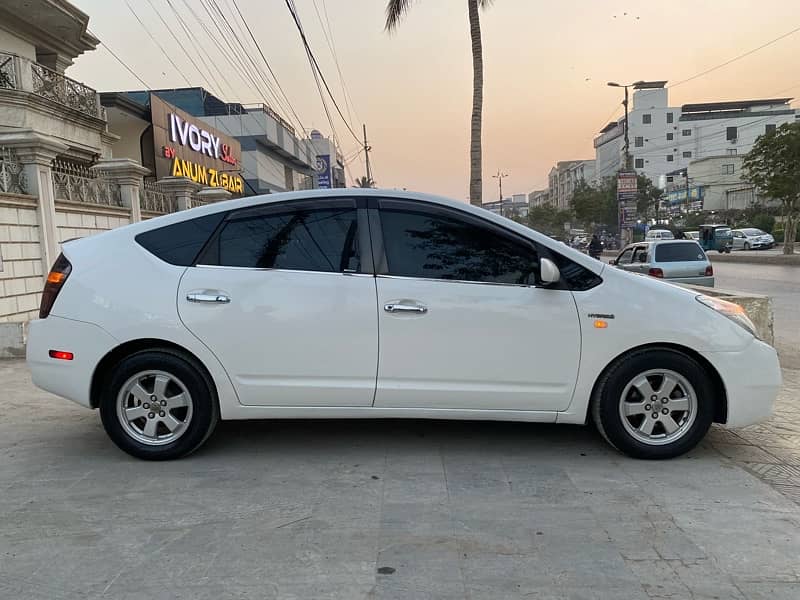 Toyota Prius 2010 3