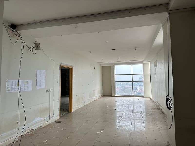 1400 Square Feet Office Available For Rent At Main Boulevard Gulberg 6