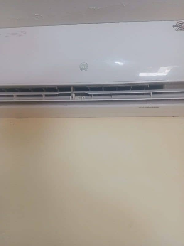 pel Ac split inverter heat and cooling good condition 1.5 ton 2