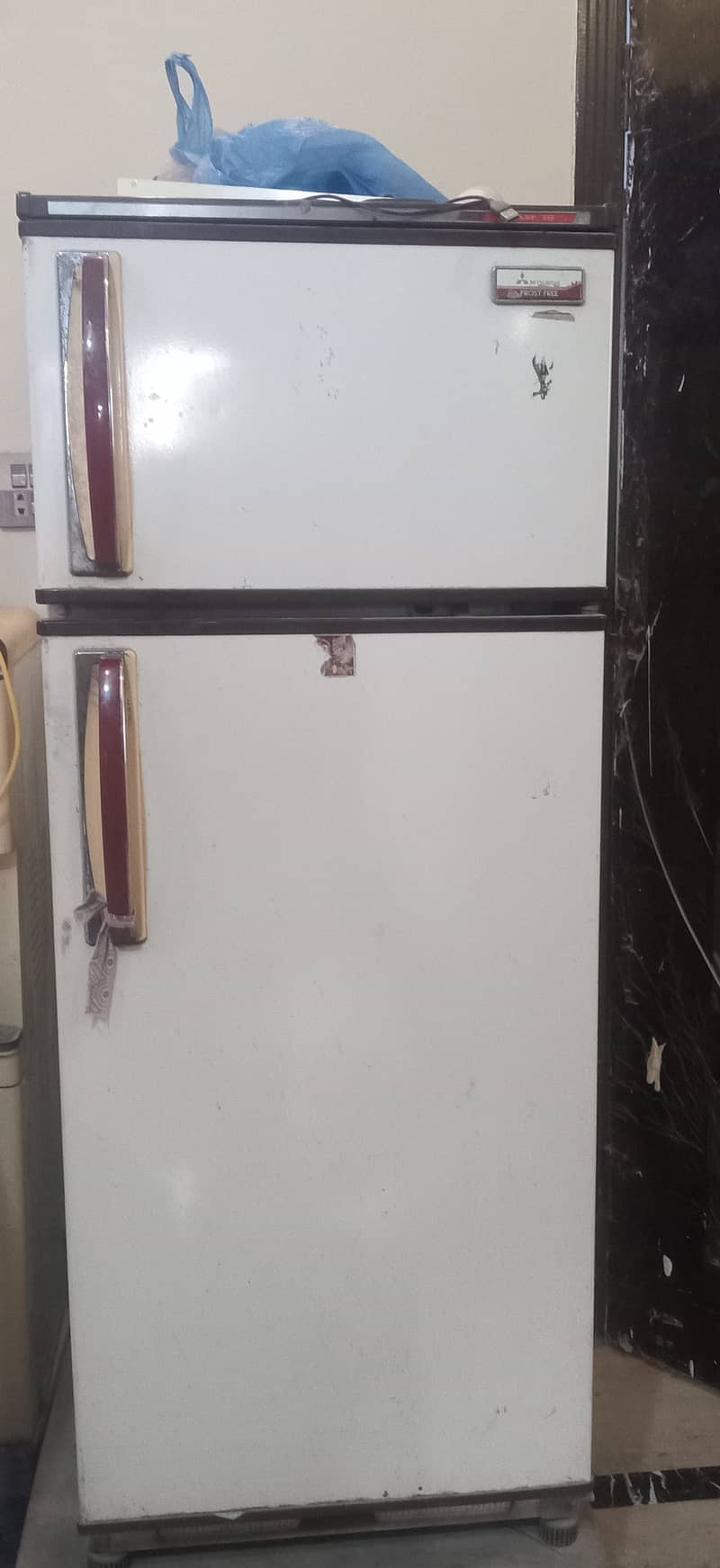 MITSUBISHI REFRIGERATOR USED CONDITION ALL OK 0