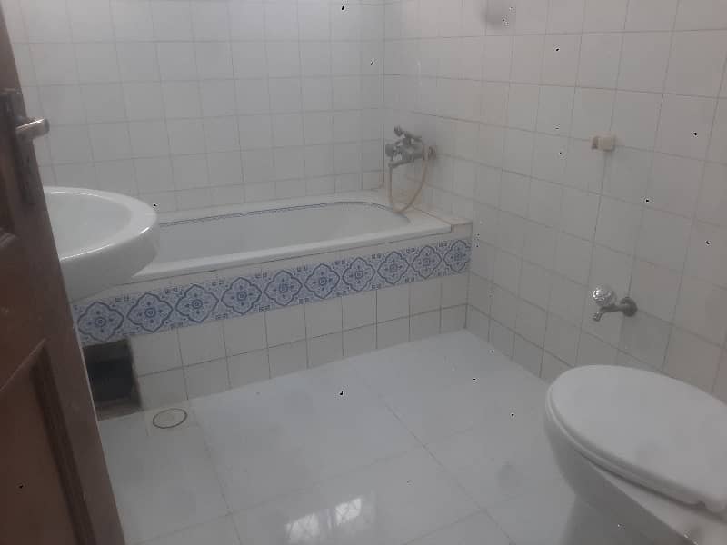 G9/4 Pindi Fac Good Condition In Good Location House For Sale 1