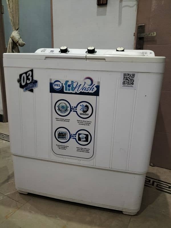 semi-automatic twin tub washing machine, model PWM-1050T. 0