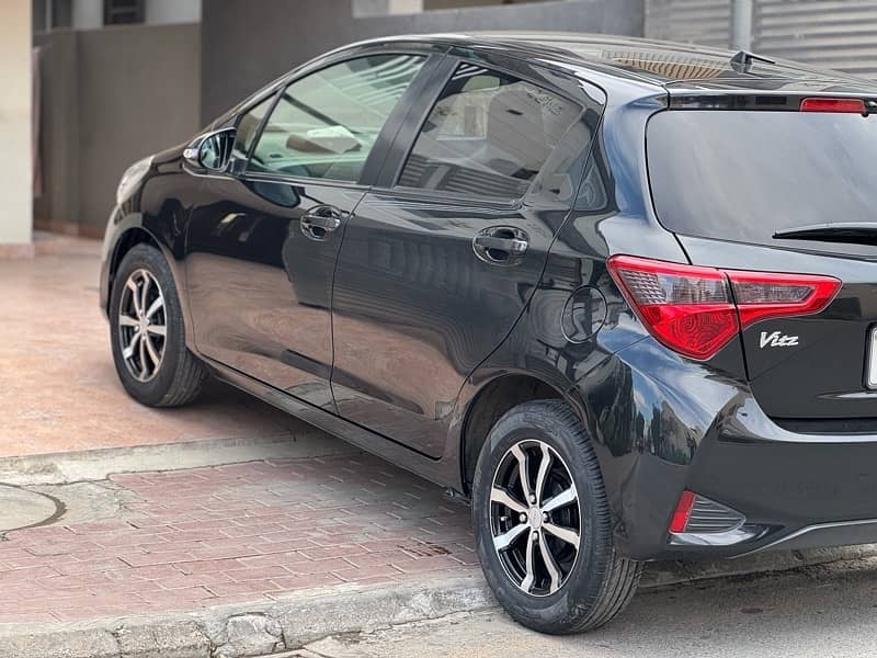 Toyota Vitz 2018 3