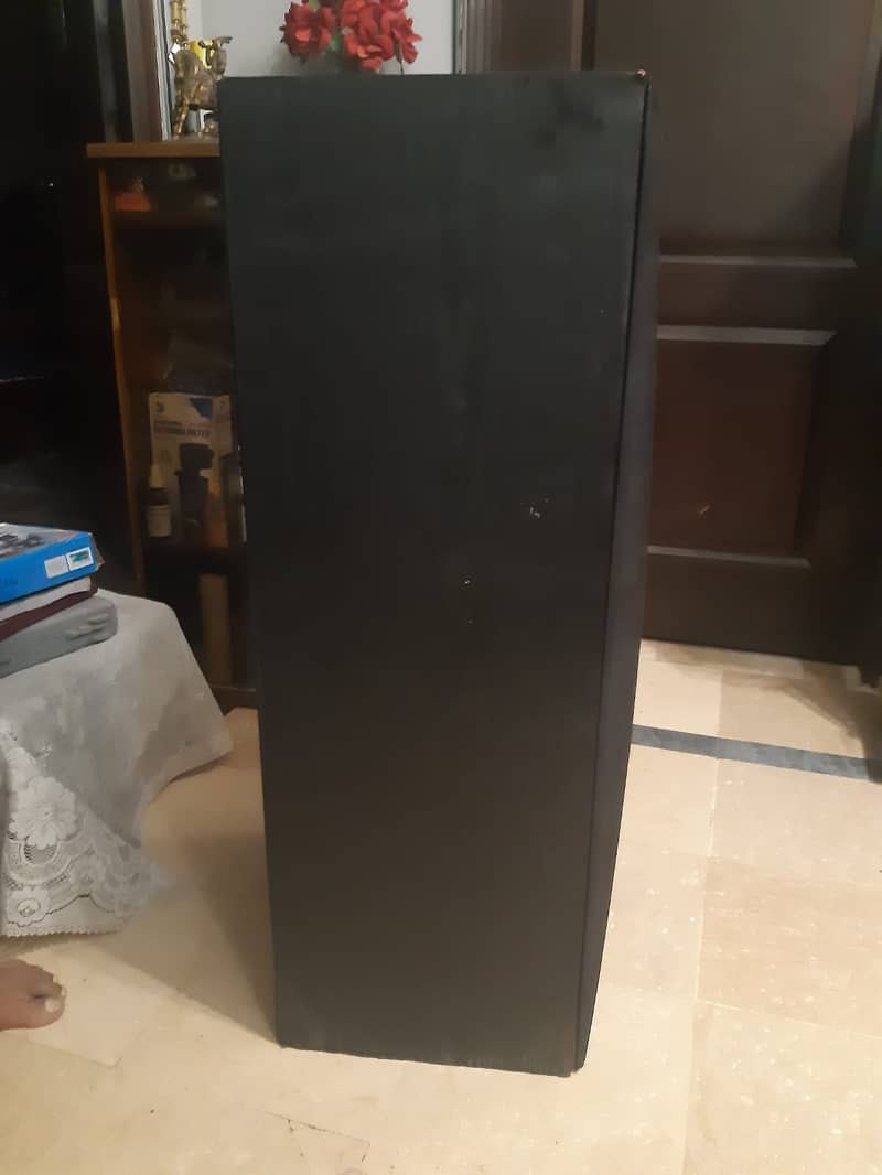 Infinity SM 150 speakers pair big full size black color with 15. . inc 12