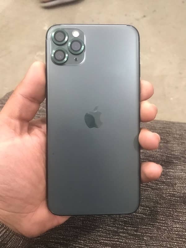 IPHONE 11pro max with 3pin original charger 5