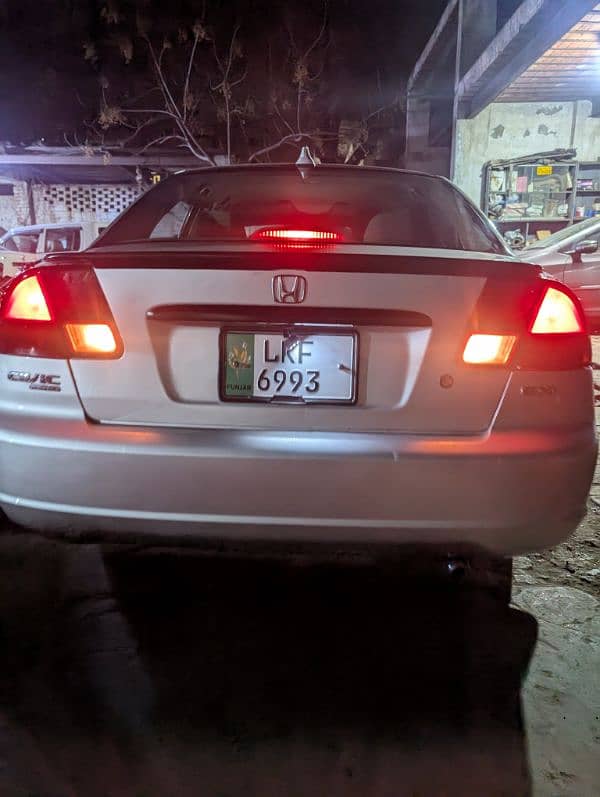 Honda Civic EXi 2002 4