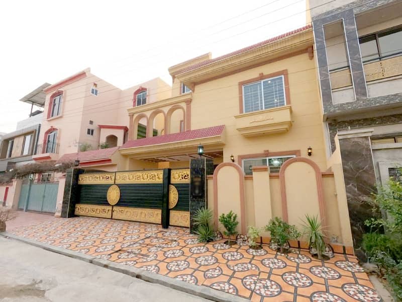 10 Marla House For Sale In The Perfect Location Of Jubilee Town 3