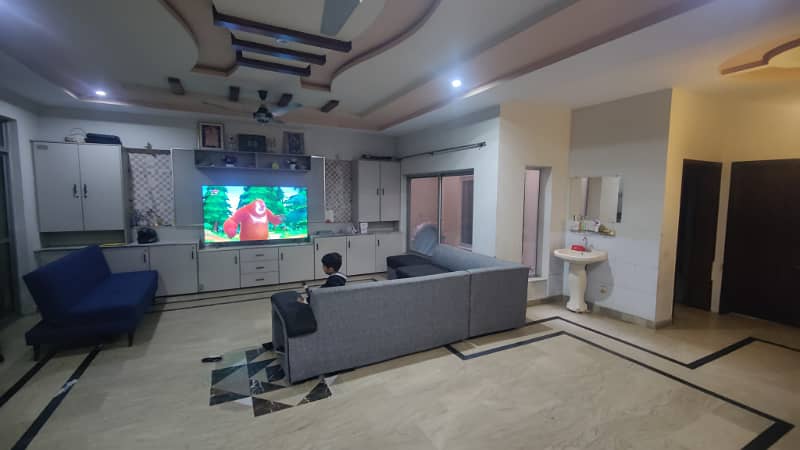 1 kanal independent house available for rent 6