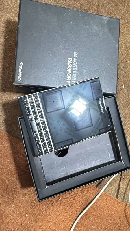 Blackberry Passport New 4