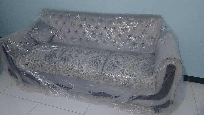 7 seater sofa set urgent sale 0