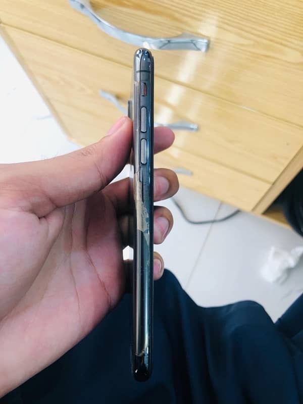 Iphone Xs 5