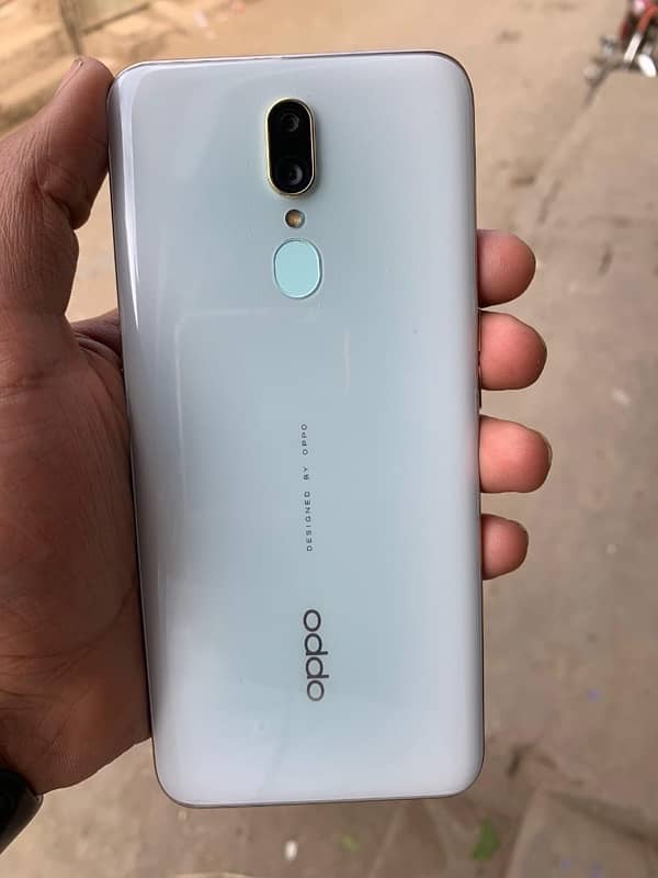 oppo F11 0