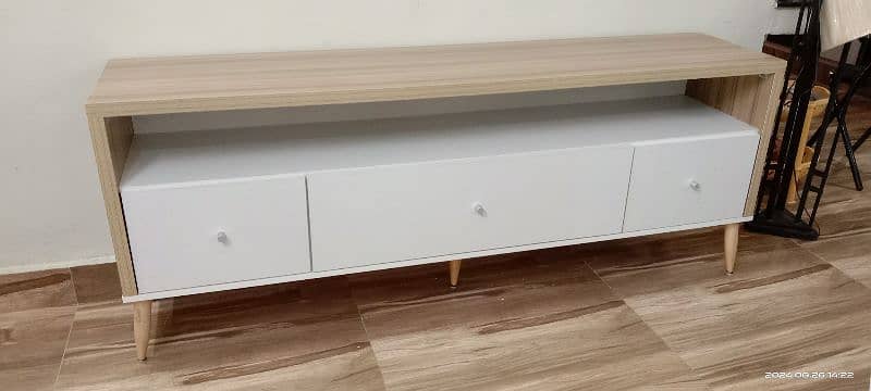 Tv rack/ LED Console 12