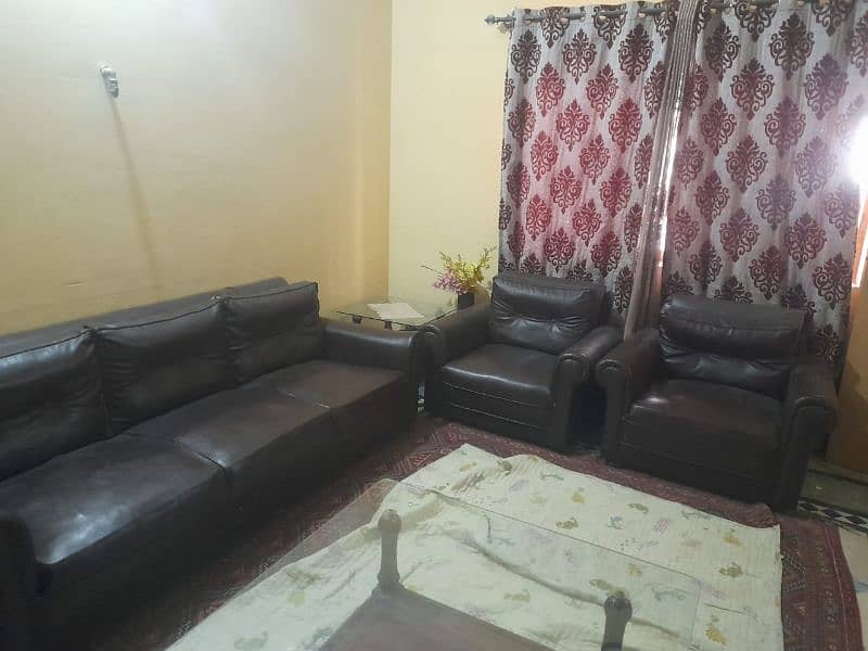 5 seater Sofa 0