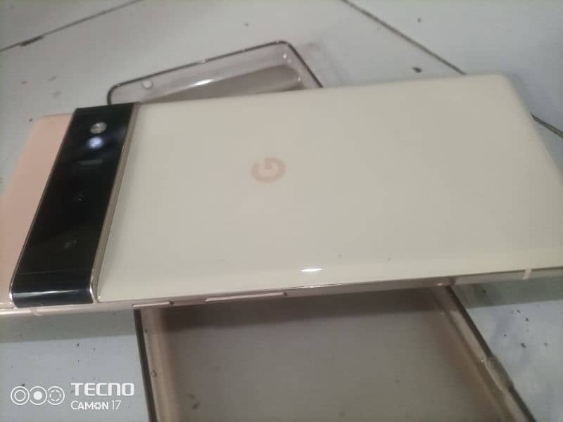 Google pixel 6 pro one hand use All oky urgent sale 0