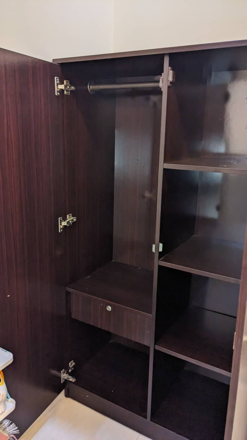 Cupboard in a good condition is for sale 2