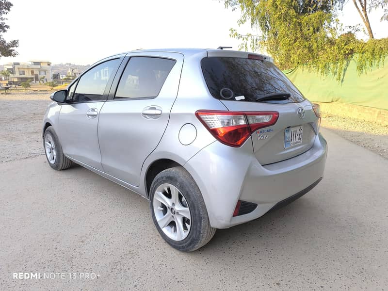 Toyota Vitz 2017 7