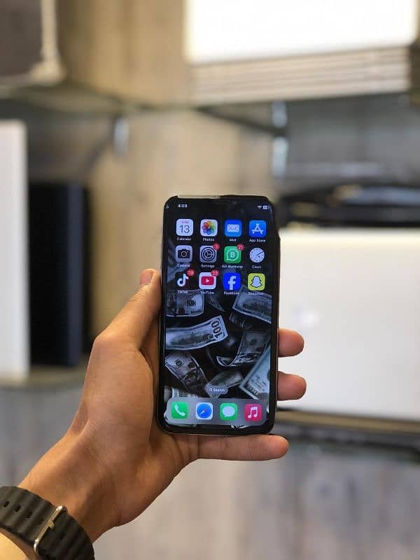 iphone X 64GB Non Pta Factory Unlock Excellent Condition 7