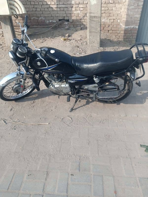 Suzuki GS 150, 2010 Model. 03268583212. 1