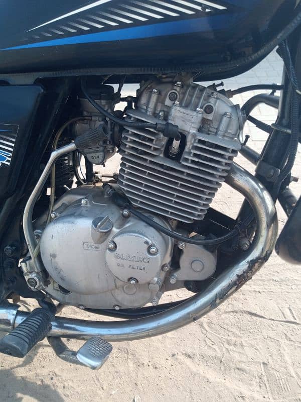 Suzuki GS 150, 2010 Model. 03268583212. 3