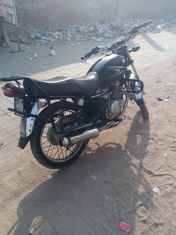 Suzuki GS 150, 2010 Model. 03268583212. 10