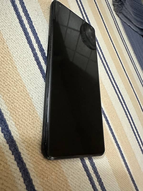 One Plus 9 pro 5G 8+5 GB RAM 256 GB ROM 2